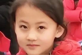 2021年，宁夏7岁小女孩一笑成名，后拒百万签约，如今怎么样了？图片