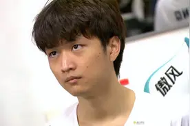 荔枝姐再爆焕峰黑料，PUA女朋友，还放话要在饮料中下毒给队友喝图片