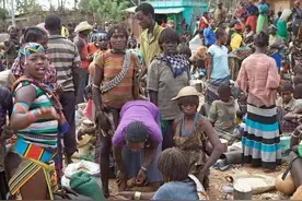 中国农民去非洲打工一年能赚几十万，为啥回来后就不愿意再去？图片