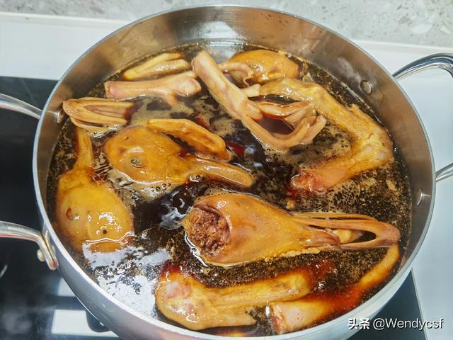 花胶鸡脚猪骨汤的做法功效 2026年花胶鸡脚猪骨汤的做法功效 花胶鸡脚猪骨汤的做法功效 2026年花胶鸡脚猪骨汤的做法功效