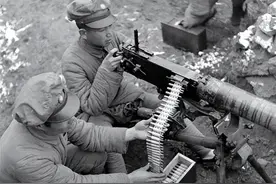 鲁南战役，缴获的坦克大炮实在太多，华野没办法组建了特种兵纵队图片