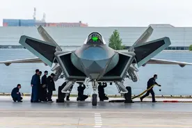 又一批歼20将交付空军？成飞产能逐步扩大，中国工业深不可测图片