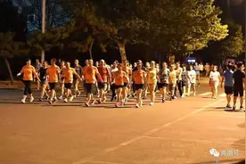 参加了暴走团，才知道坑有多大，水有多深。图片