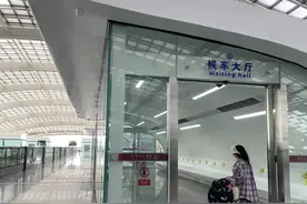 凉快多了！首都机场线T3站乘客候车大厅启用——图片