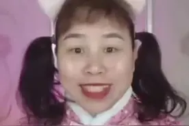 湖南女网红帮网友花式表白 日收入过万！图片