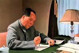 毛主席的书法，堪称狂草界的“天花板”，为何学“毛体”的人很少图片