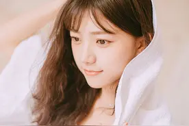 女性腋下长了一个小疙瘩，这是什么情况？别害羞，正确认识图片