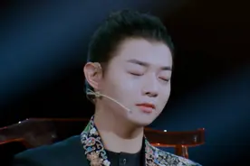 “上岸第一剑，先斩意中人”，陈露用9年青春，“毁了”霍尊一生图片