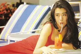 这4位“豪门阔太”的女星，甘愿洗手作羹汤，如今变化意想不到图片