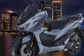 本田PCX对手来了！三阳Cruisym 150X正式上市，售价17800元图片