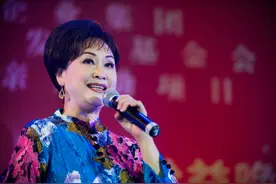 李谷一女儿肖一：心疼母亲如今孤身一人，最大的孝顺就是陪伴图片