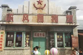 去《平凡的世界》的原西县，能否找到六七十年代的感觉图片