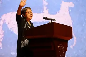 诗人席慕容：建议《愚公移山》移出中学课本，理由：故事太可怕了图片