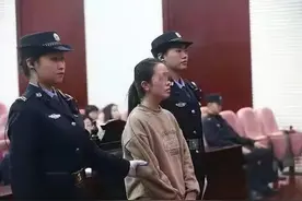 2020年，北京女子帮母亲从10楼跳下被判3年，她上诉：我该判死刑图片