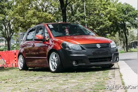 毫不起眼的铃木天语SX4，绞牙避震配上竞技铃完美化身JDM小钢炮！图片