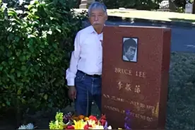 木村武之：李小龙的日本大徒弟，终身为他守墓，93岁依然每周一次图片