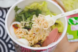 买方便面，除了康师傅，这3款也尝尝，免煮好吃还饱腹，价格亲民图片