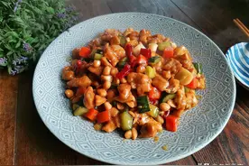 鸡肉超好吃做法，经典家常菜，爽口滑嫩，开胃下饭，家人都爱吃图片