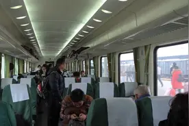 高铁无座票是什么意思？上车后只能站着吗？大多数人都搞错了图片