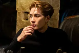 他为你拉开夜的序幕图片