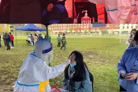 最美爱情！西安3对“夫妻战士”：全部坚守抗疫一线，妻子来自同一所大学！图片