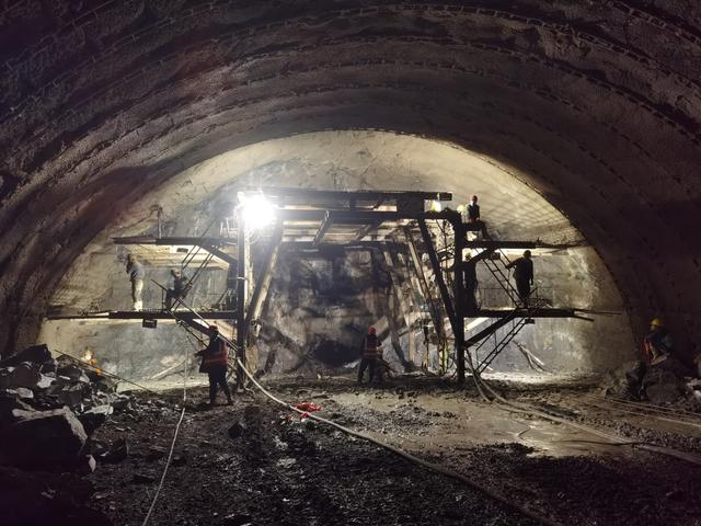 盘点2022 | 京雄高速北京六环外路段通车，京津冀核心区1小时交通圈基本形成