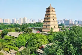 新华社聚焦西安大雁塔、小雁塔图片