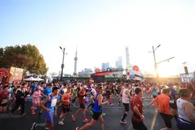 全国多地马拉松赛事启动 京东发布“保姆级”跑马装备攻略图片