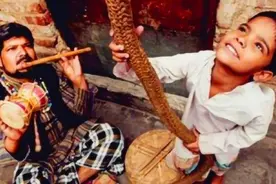 印度“通天术”，表演者顺着麻绳爬上云层后消失，他们去了哪里？图片