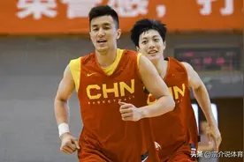 中国男篮挑战上海队，乔尔杰维奇阵容大调整，李春江赢球机会来了图片