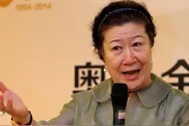 中国最牛退休女工，50岁创业，年入百亿图片