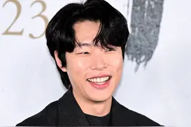 李惠利道歉了，韩素希道歉了，最应该道歉的男主角柳俊烈却隐身了图片