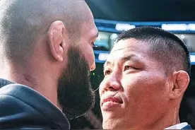 李景亮丢人了！当场被奇马耶夫“打脸”，还想二番战？拳迷：没戏图片