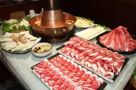 助力餐饮业回暖㉙ | 牧区好肉搭配京式铜锅，不一样的老北京“味”图片