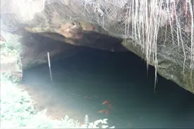 1992年，浙江村民抽干水潭，发现千年宫殿，已成为4A级旅游风景区图片