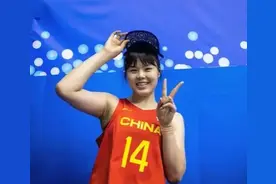 女篮世界杯获亚军，两名山西人的骄傲图片