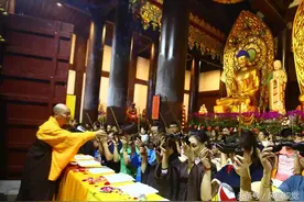 拜佛祈福的正确方法和注意事项图片