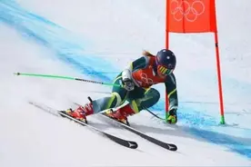 人造雪和自然雪有什么不同？高山滑雪赛道“冰状雪”多年卡脖子图片