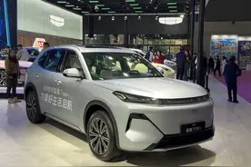 起售7.98万，银河多款销量暴涨！颜值高毛病少，吉利又一品牌成功图片