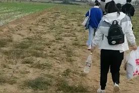 员工不惜步行回家，富士康真实情况如何？只有透明才能稳定人心图片