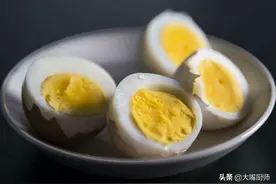 家里有旧电饭锅别卖了，教你“废物利用”，起床就有早餐，太实用图片