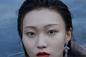 被嘲又土又丑，却坐拥4200万粉丝，“贝勒爷”邵雨轩真实身份是啥图片