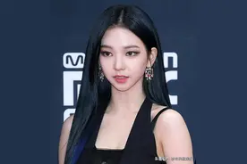 柳智敏为什么叫karina？图片