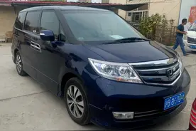 搞了辆“泡水生锈”二手老款艾力绅，车主含泪翻新，复活又变新车图片