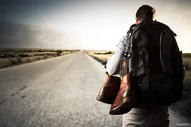 成功与荣耀的必由之路：学会耐心等待，不断成长图片