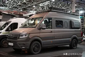 稀缺MAN商用底盘四驱房车，内部独特设计厨房可拼成床位图片