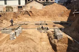 农村自建房基础做多深合适？图片