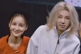 假头发、假肌肉、假屁股，这些男星的“虚荣心”，个个一言难尽图片