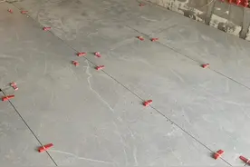 对比了3户的瓷砖，我终于明白了800×800mm和750×1500mm瓷砖的区别图片