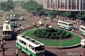 30多年前的浙江宁波，照片里的地方你还能认出来么？图片